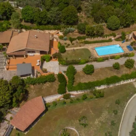 Paradiso Con Piscina - *